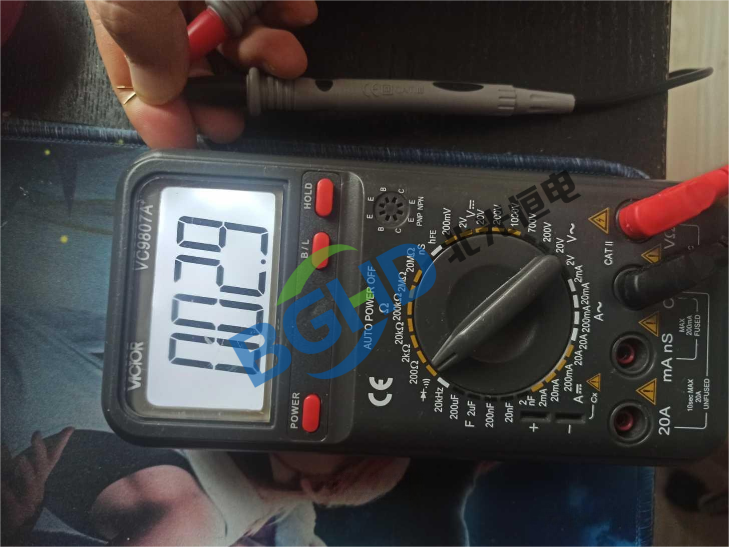 福禄克8846A高精度数字万用表维修案例