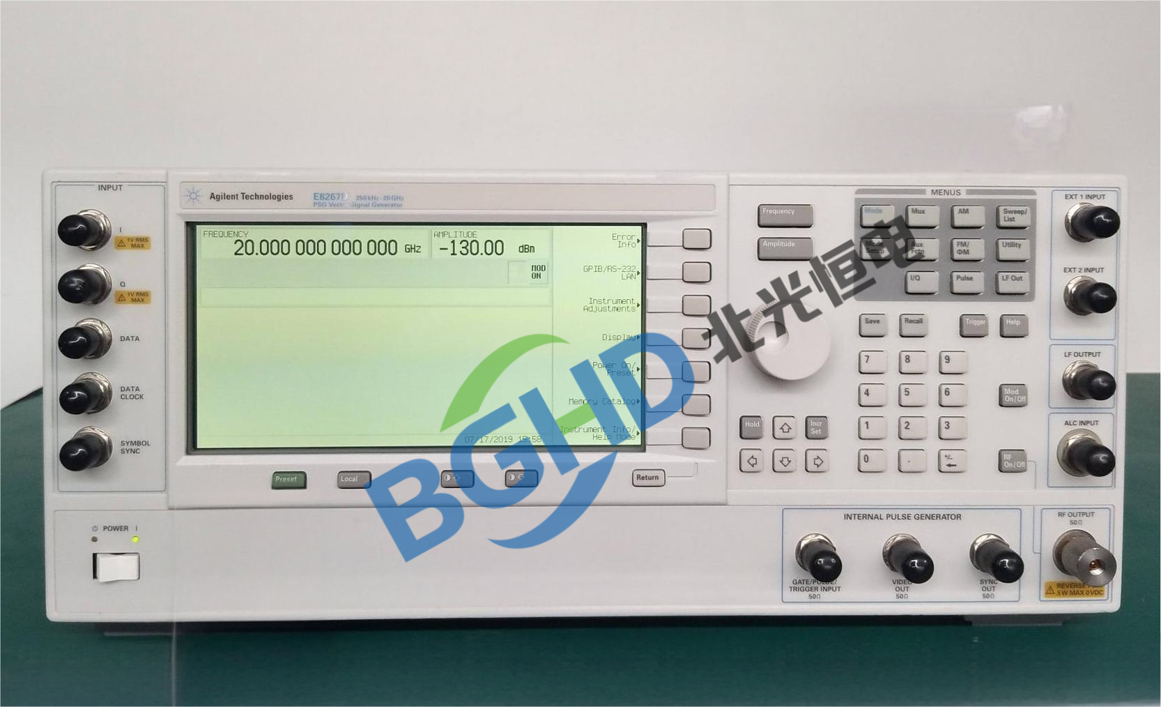 安捷伦E8267D信号发生器.png