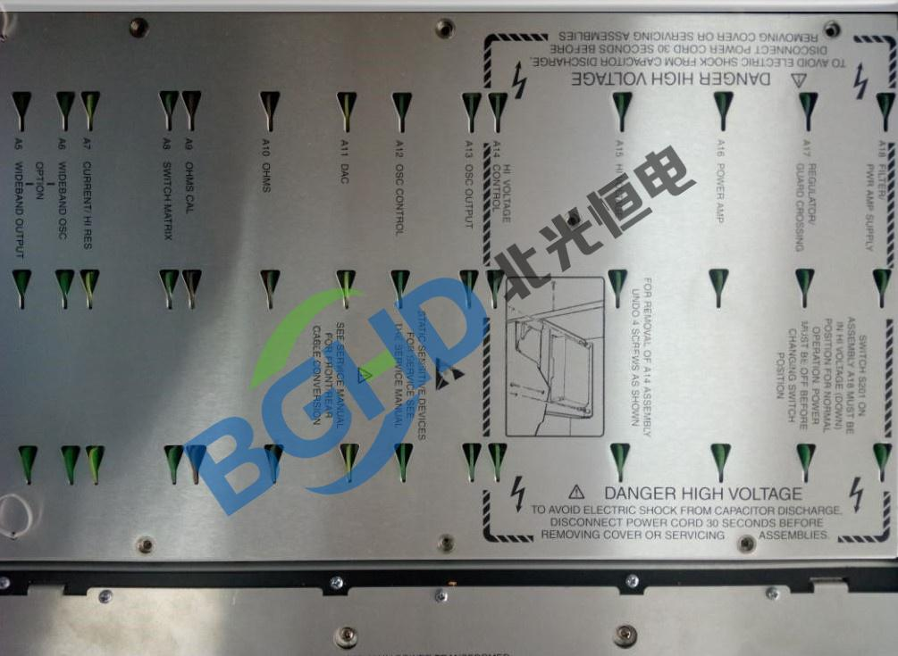 福禄克5720A多功能校准器3.png