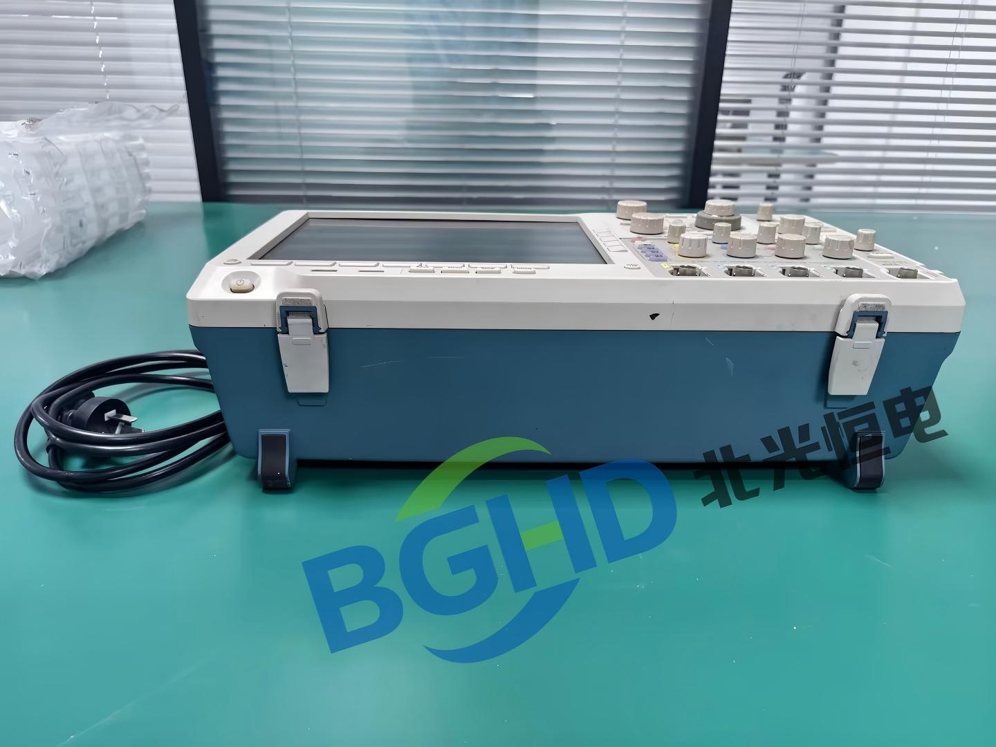 泰克DPO4034B波形失真、杂波大